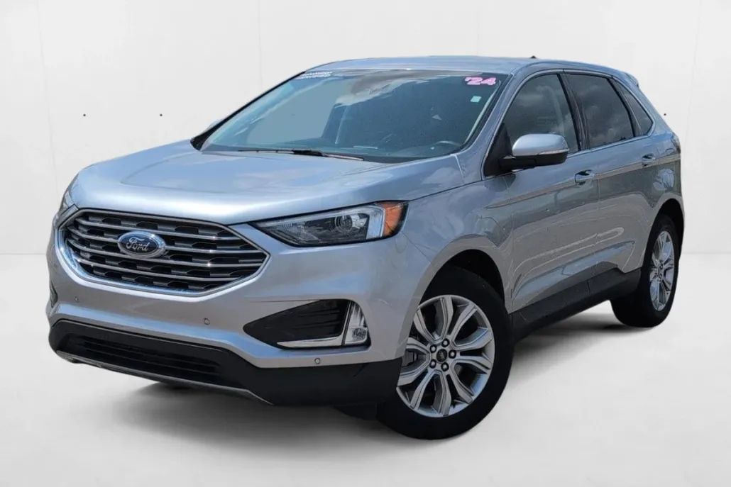 2024 Ford Edge Titanium photo 1