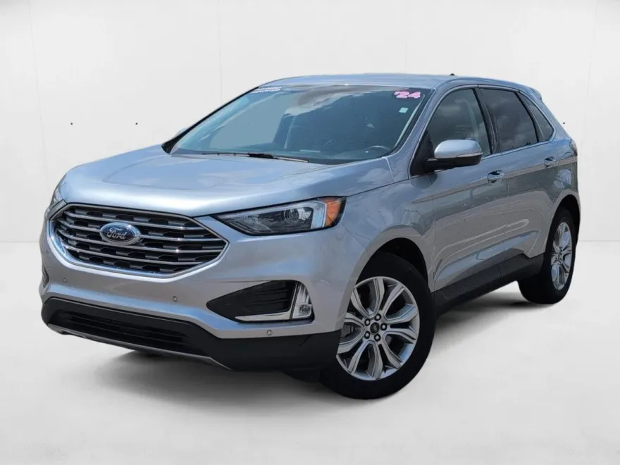 2024 Ford Edge Titanium photo 1