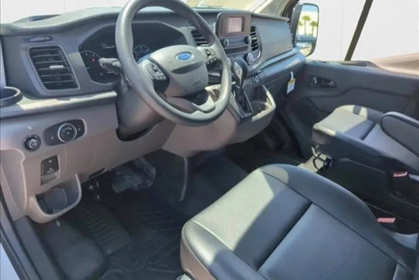 2025 Ford Transit photo 1