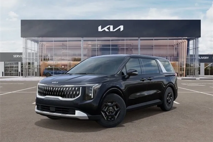 2025 Kia Carnival LXS photo 1