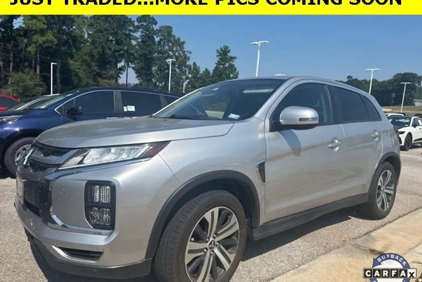 2022 Mitsubishi Outlander Sport SE photo 1