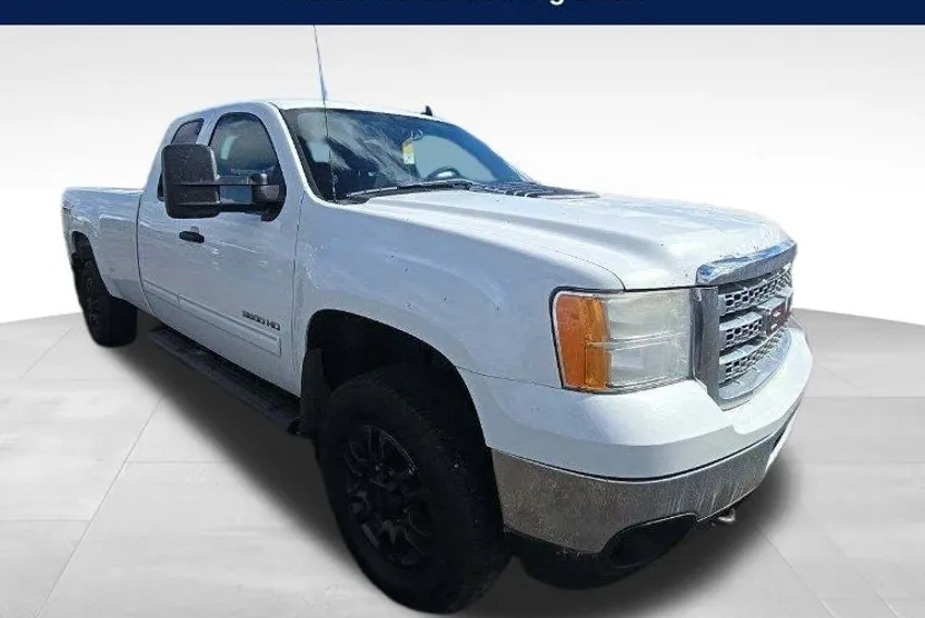2013 Gmc Sierra SLE photo 1