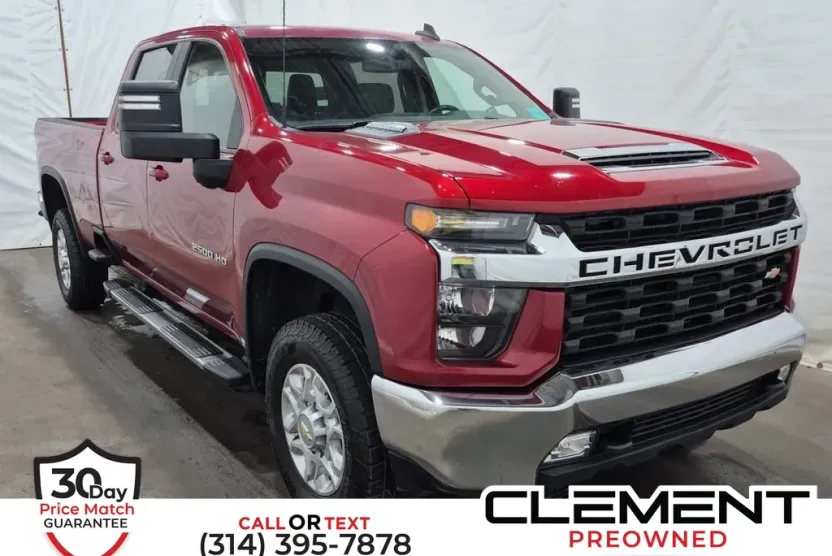 2022 Chevrolet Silverado LT photo 1