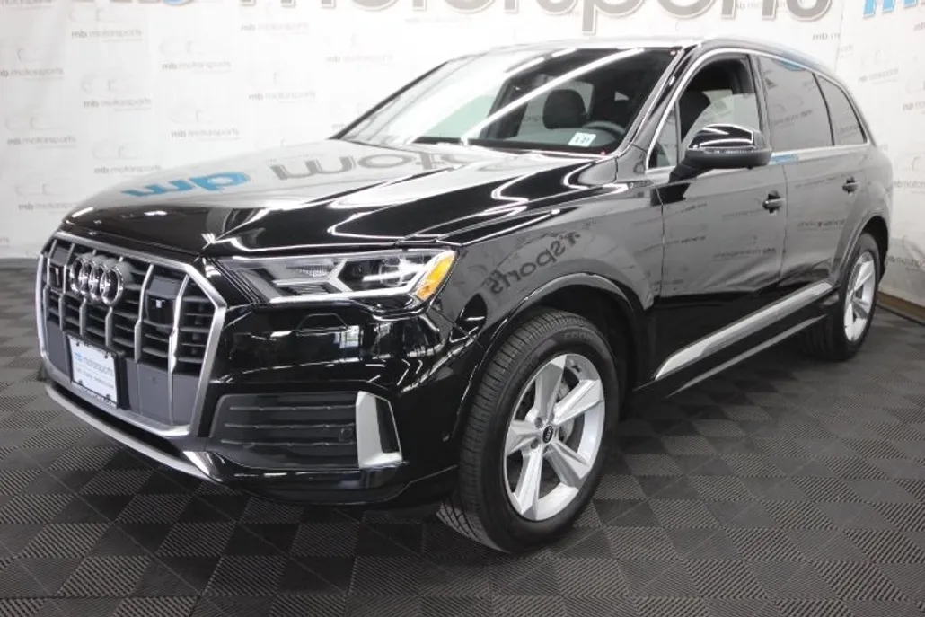2022 Audi Q7 45 Premium Plus photo 1