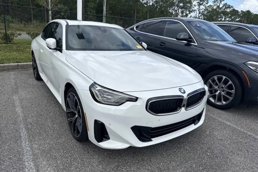 2023 Bmw 230i xDrive photo 1
