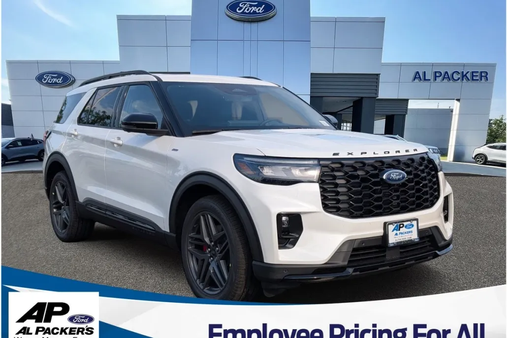 2025 Ford Explorer ST-Line photo 1