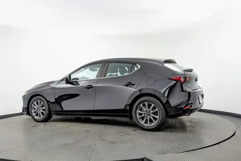 2022 Mazda Mazda3 Hatchback 2.5 s photo 1