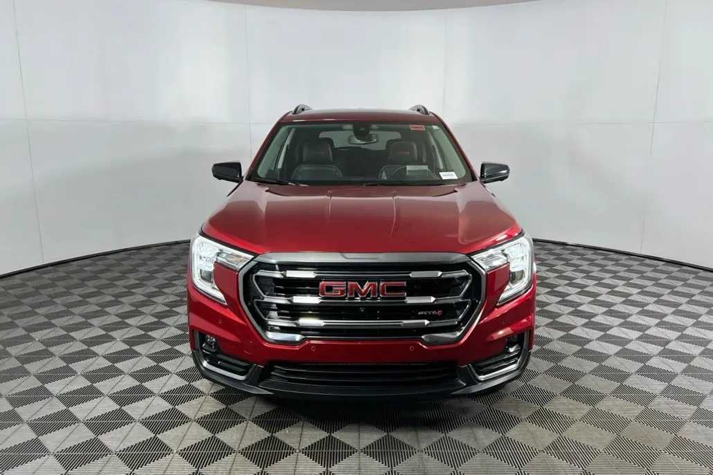 2024 Gmc Terrain AT4 photo 1