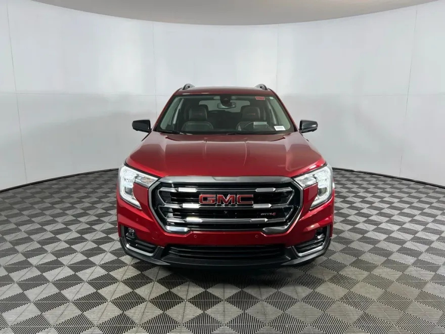2024 Gmc Terrain AT4 photo 1