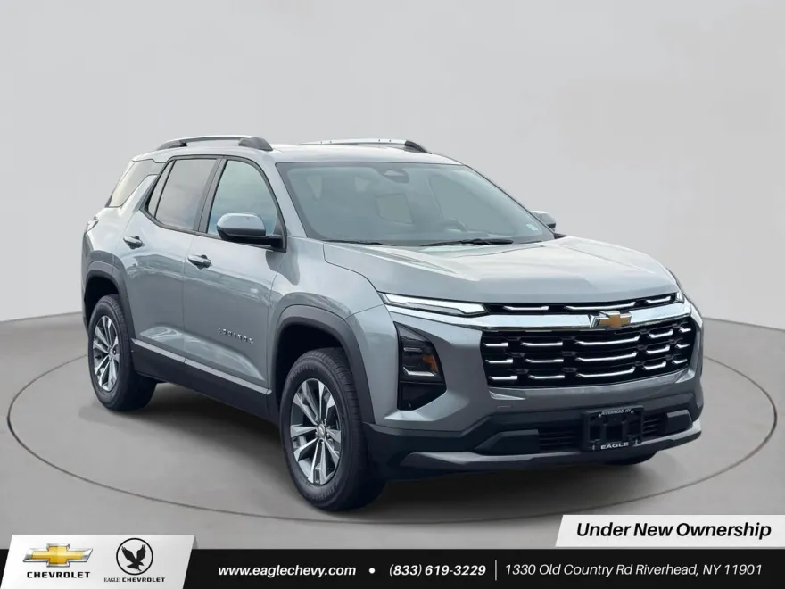 2025 Chevrolet Equinox LT photo 1