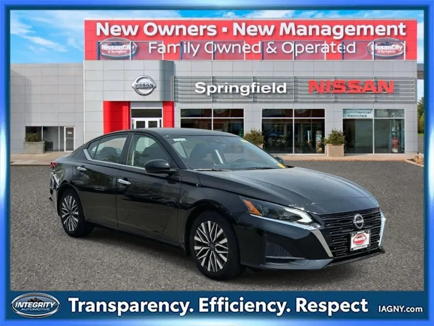 2023 Nissan Altima 2.5 SV photo 1