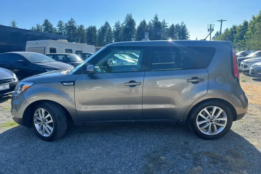 2019 Kia Soul Plus photo 1