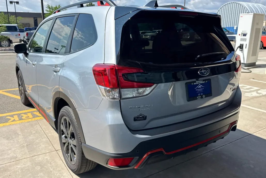2024 Subaru Forester Sport photo 1