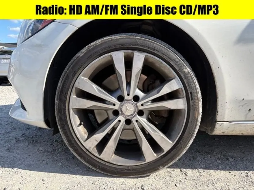2015 Mercedes Benz C 300 photo 1