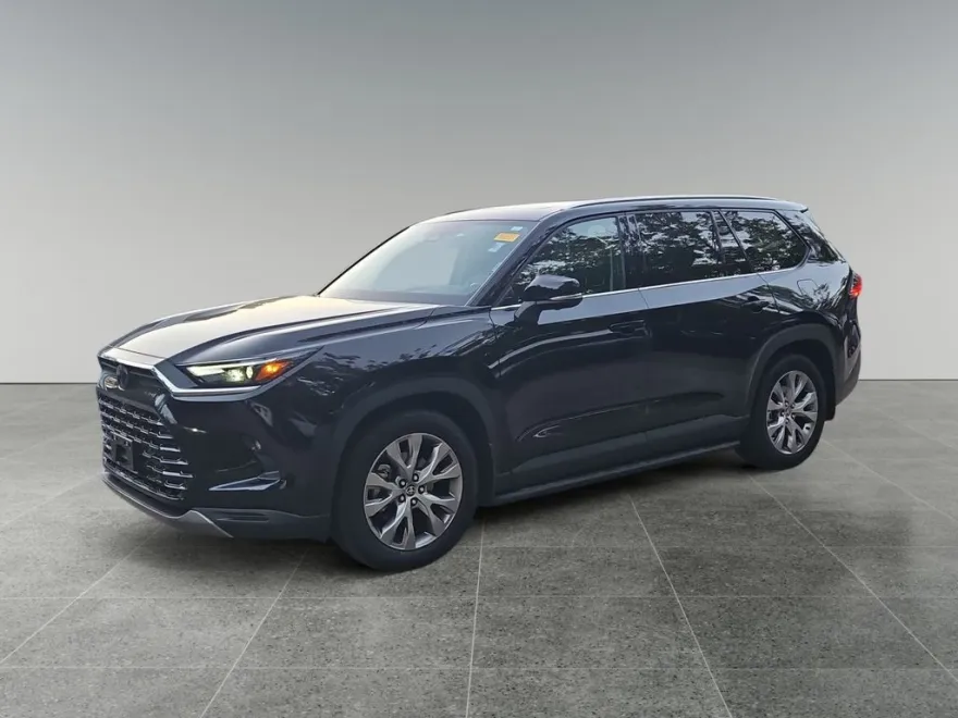 2024 Toyota Grand Highlander Limited photo 1