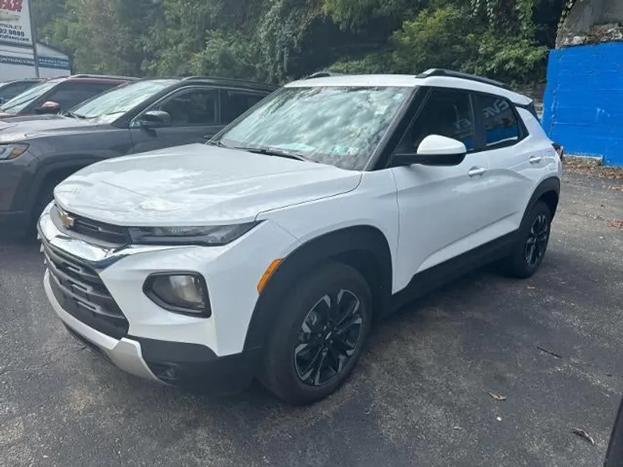 2023 Chevrolet Trailblazer LT photo 1