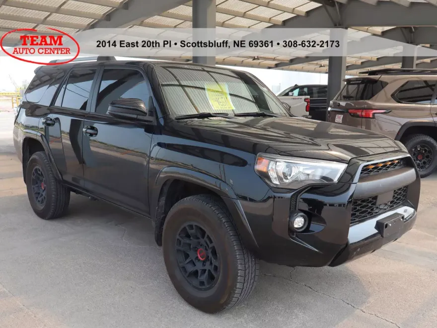 2024 Toyota 4Runner SR5 photo 1
