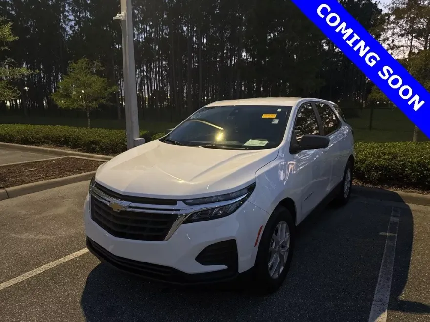 2024 Chevrolet Equinox LS photo 1