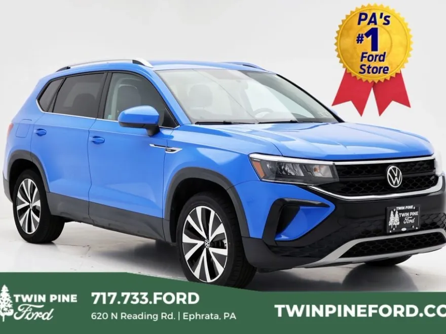 2022 Volkswagen Taos SE photo 1