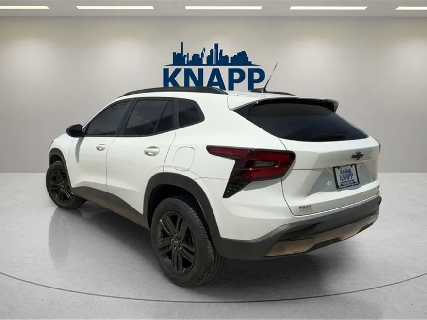 2025 Chevrolet Trax ACTIV photo 1