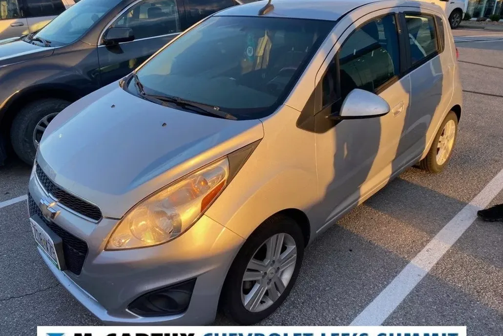 2014 Chevrolet Spark LT photo 1