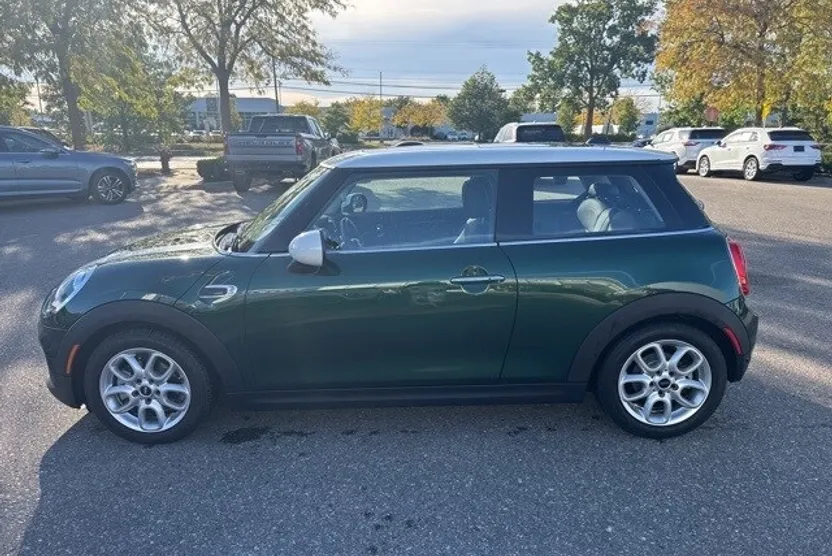 2019 Mini Cooper 2 Door Hardtop Signature photo 1