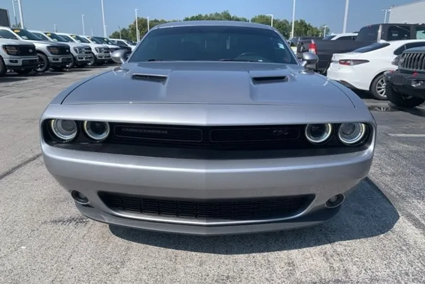 2018 Dodge Challenger R/T photo 1