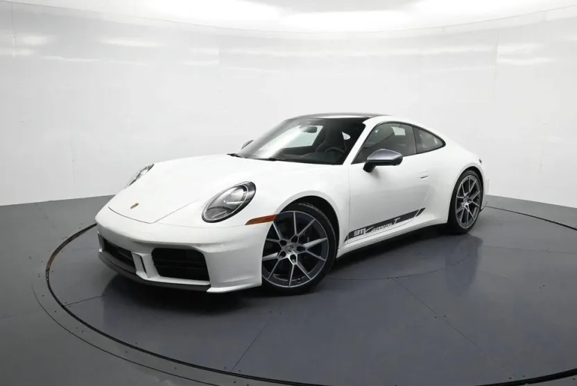 2025 Porsche 911 T photo 1
