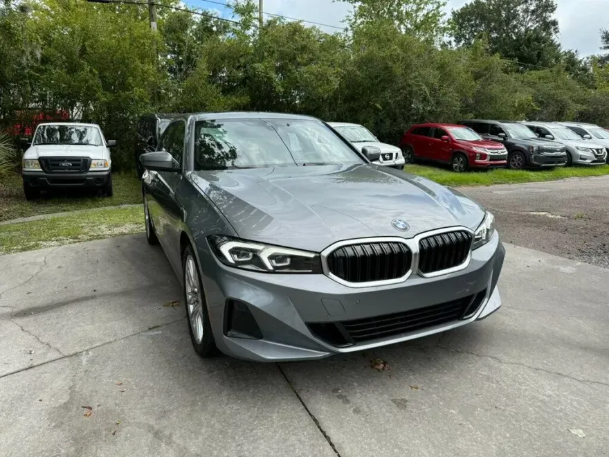 2024 Bmw 330i photo 1