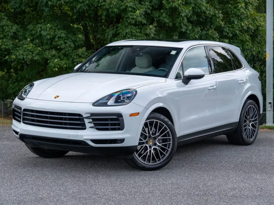 2019 Porsche Cayenne Base photo 1