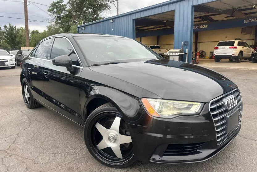 2015 Audi A3 1.8T Premium Plus photo 1