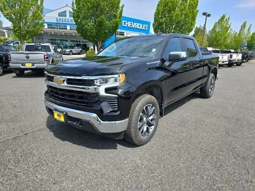 2025 Chevrolet Silverado 1500 LT photo 1
