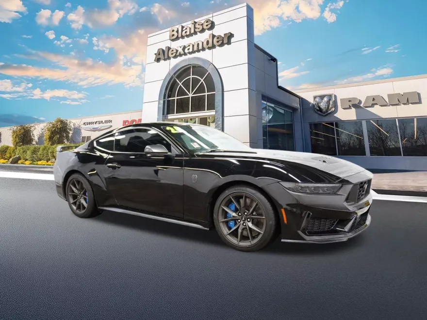 2024 Ford Mustang Dark Horse photo 1