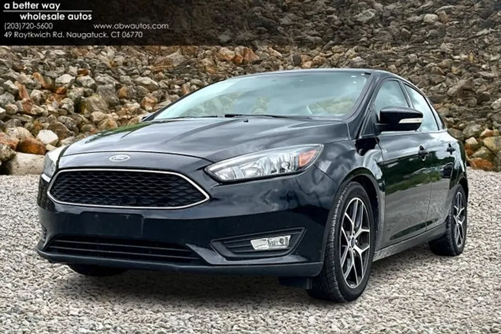 2018 Ford Focus SEL photo 1
