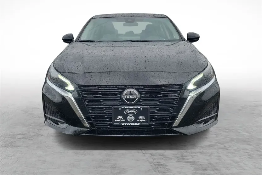 2025 Nissan Altima SV photo 1