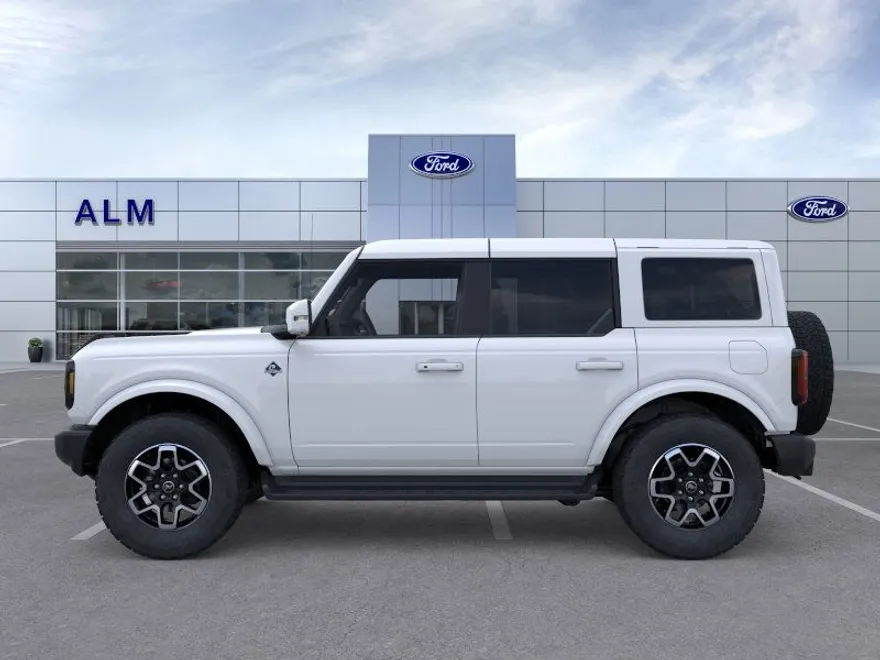 2025 Ford Bronco Outer Banks photo 1