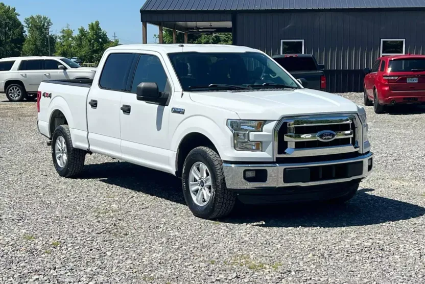 2016 Ford F-150 photo 1