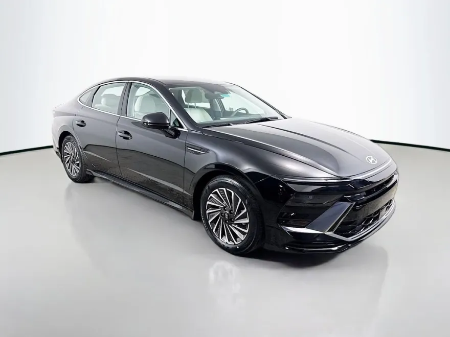 2025 Hyundai Sonata Hybrid SEL photo 1