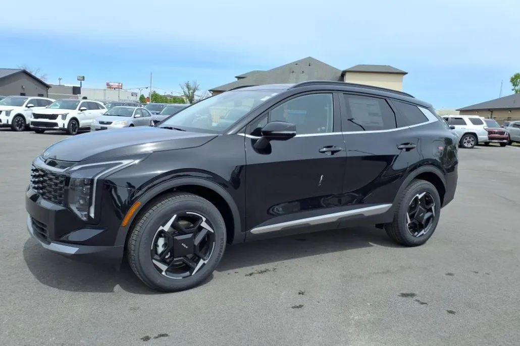 2026 Kia Sportage EX photo 1