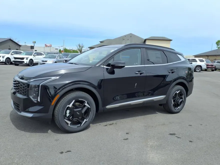 2026 Kia Sportage EX photo 1