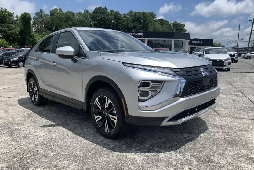 2025 Mitsubishi Eclipse Cross SE photo 1