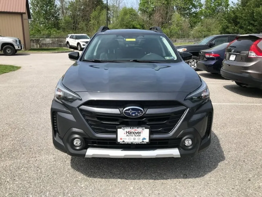 2023 Subaru Outback Limited photo 1