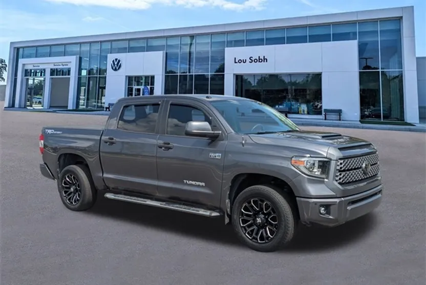 2018 Toyota Tundra SR5 photo 1