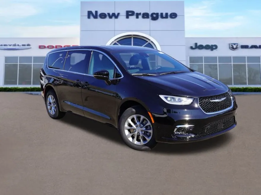 2026 Chrysler Pacifica photo 1