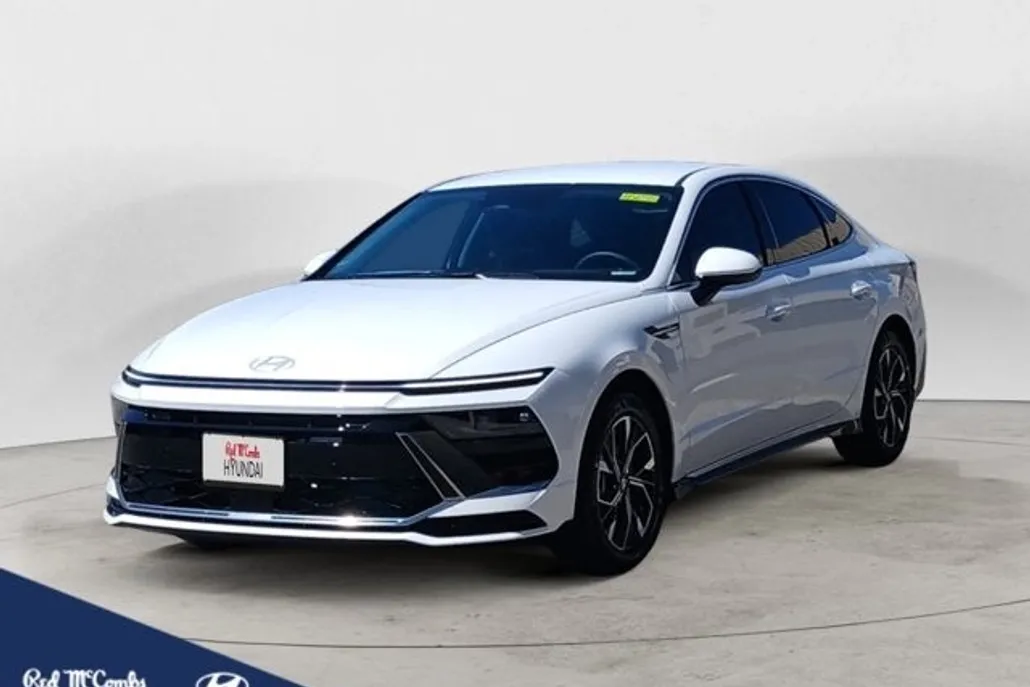 2025 Hyundai Sonata SEL photo 1