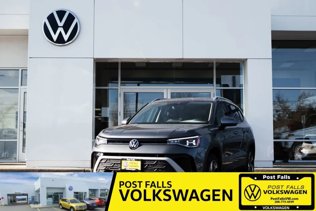 2025 Volkswagen Taos SE photo 1