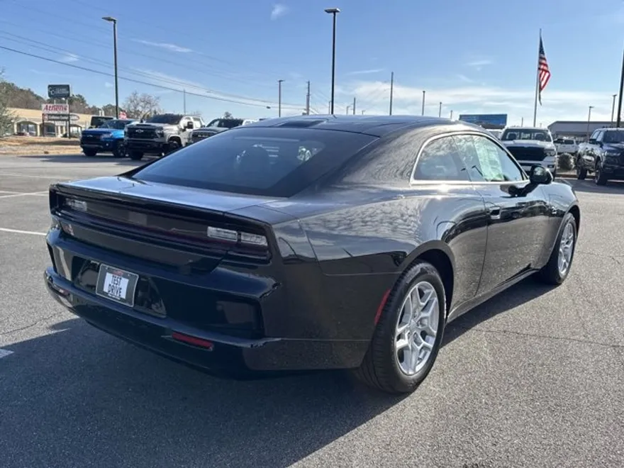 2025 Dodge Charger Daytona R/T photo 5