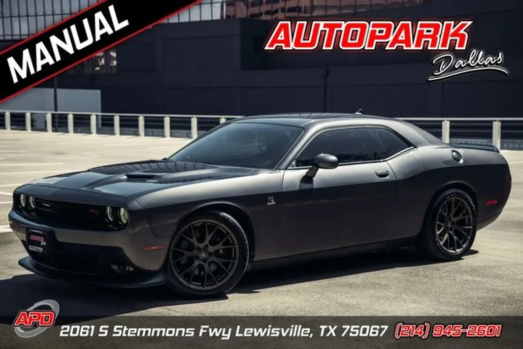 2015 Dodge Challenger R/T Scat Pack photo 1