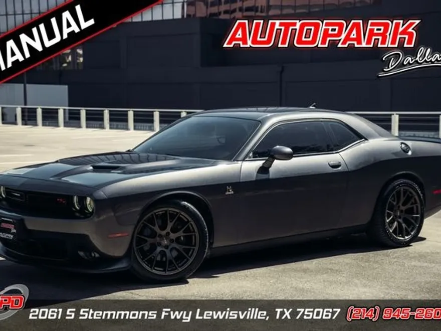 2015 Dodge Challenger R/T Scat Pack photo 1