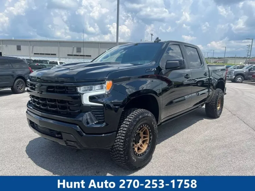 2023 Chevrolet Silverado 1500 LT Trail Boss photo 1